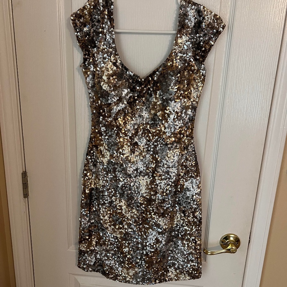 Short Sleeve Sequin Cocktail Dress